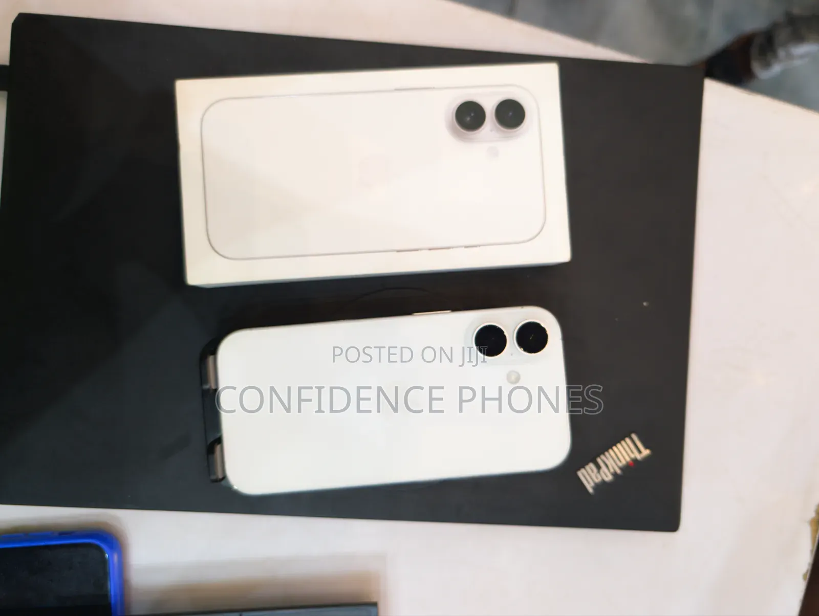 New Apple iPhone 17 256 GB White