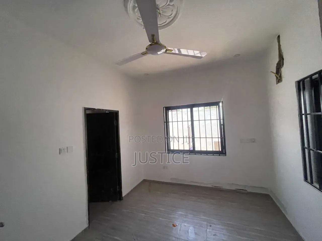 3bdrm House in Oyarifa, Ghana Flag for sale