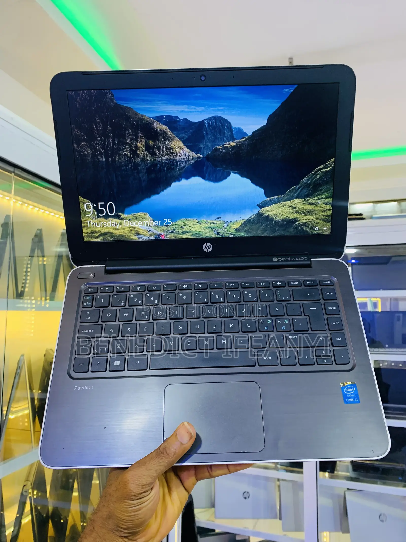 Laptop HP Pavilion 13 4GB Intel Core i3 HDD 500GB