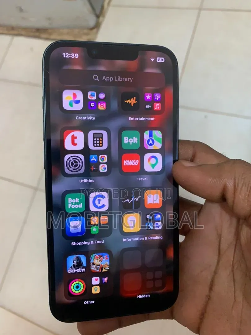 Apple iPhone 16e 128 GB Black