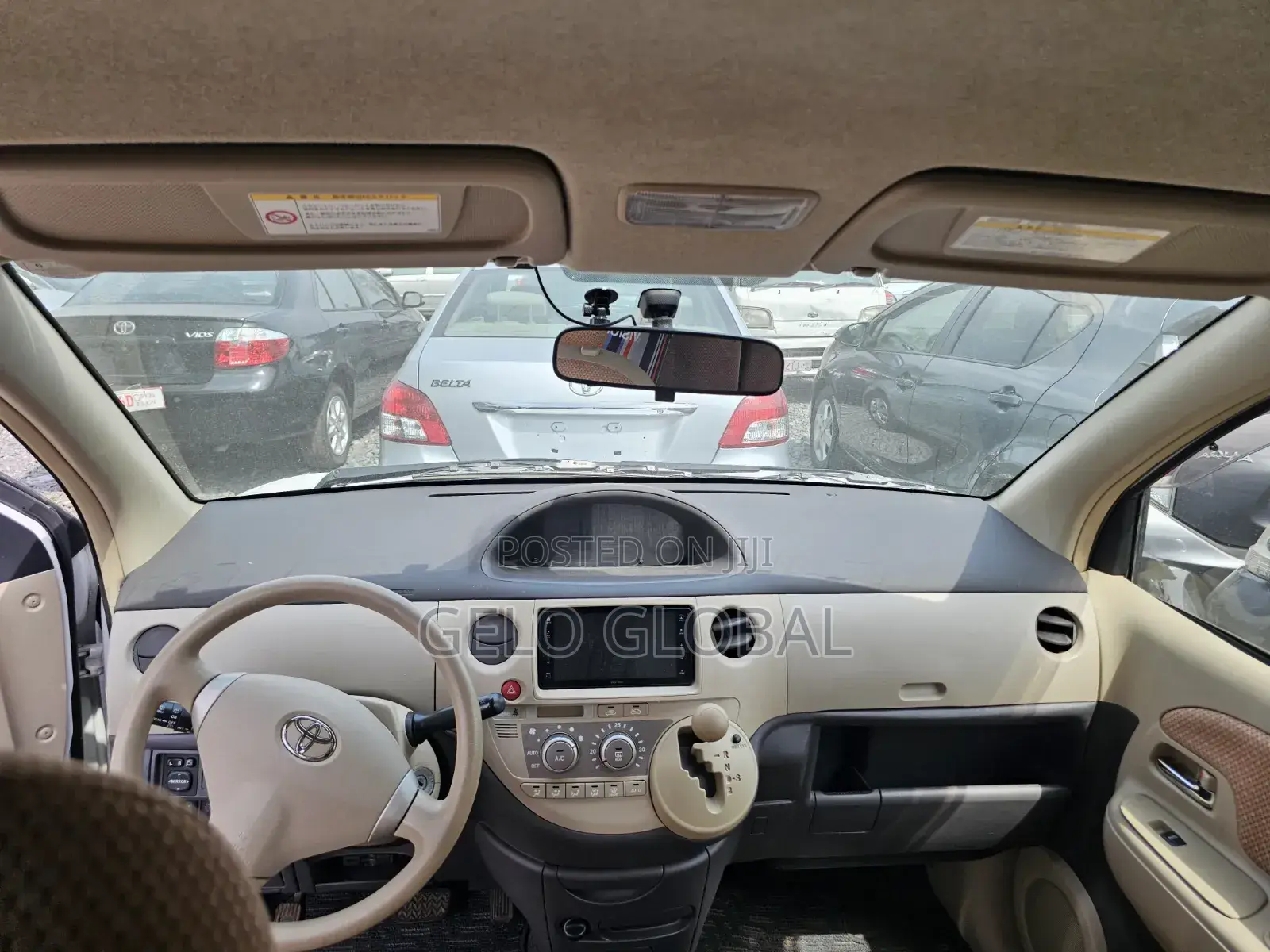 Toyota Sienta 2012 White