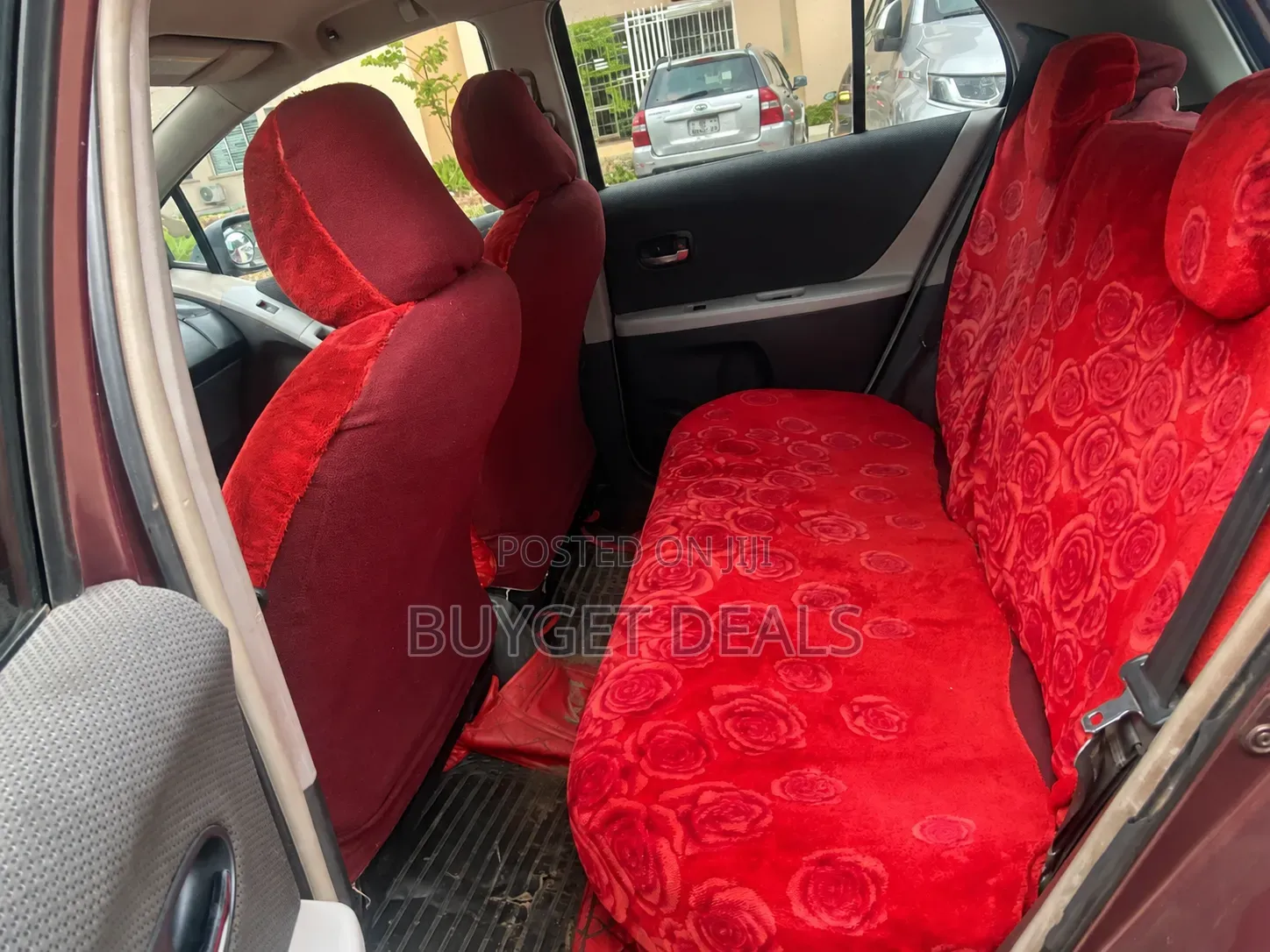 Toyota Vitz 1.3 AWD 5dr 2013 Burgundy