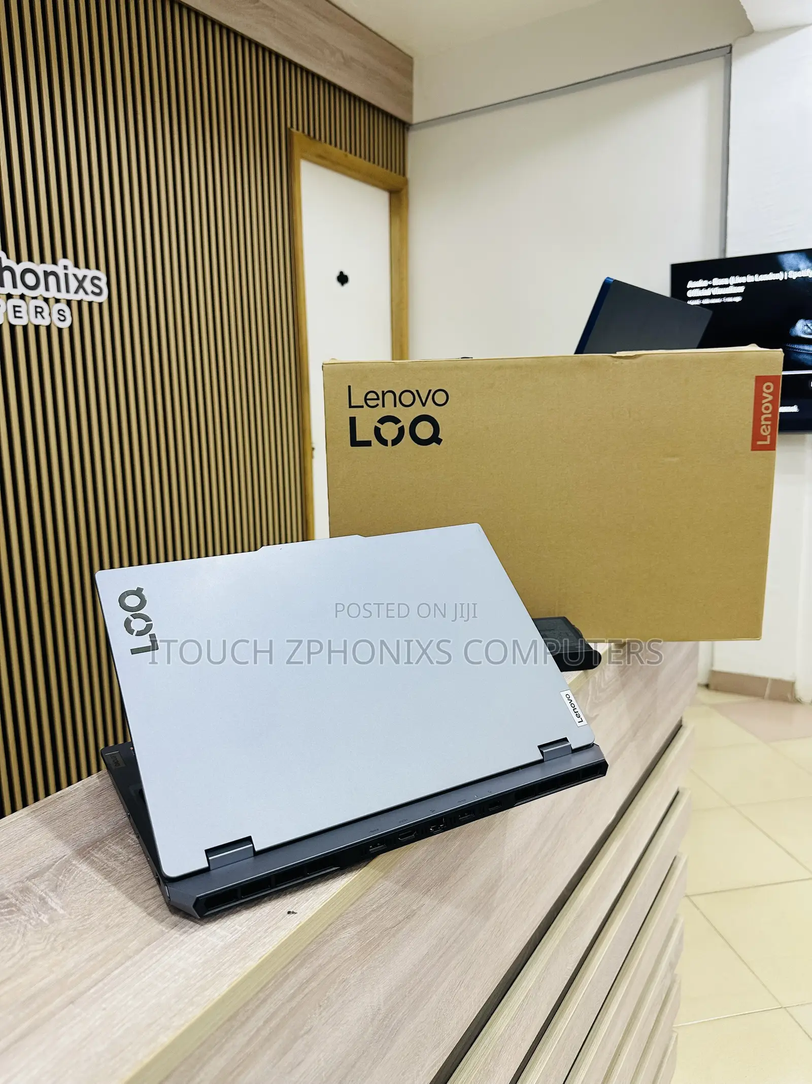 New Laptop Lenovo LOQ 15AHP10 16GB AMD Ryzen 7 SSD 512GB