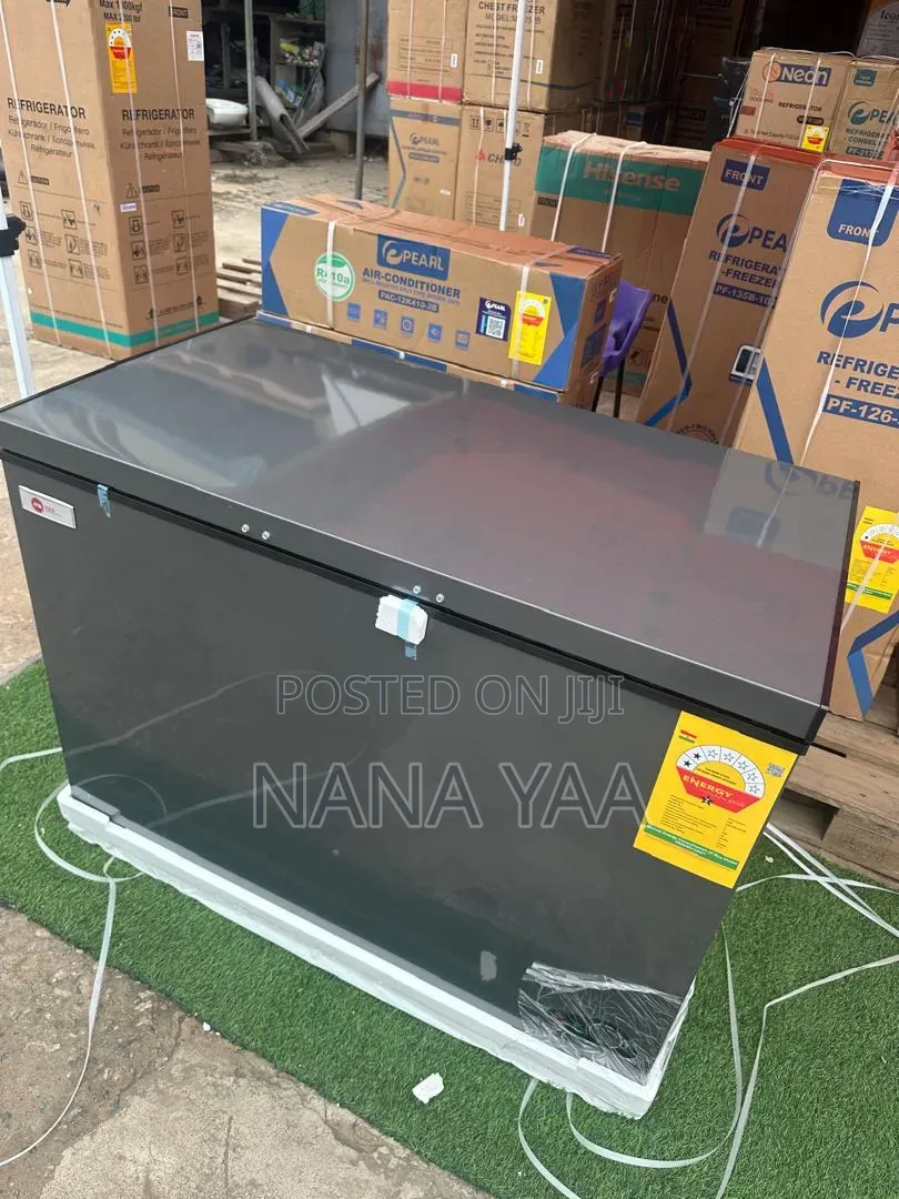 H a Quality Chest Freezer 348 Litres