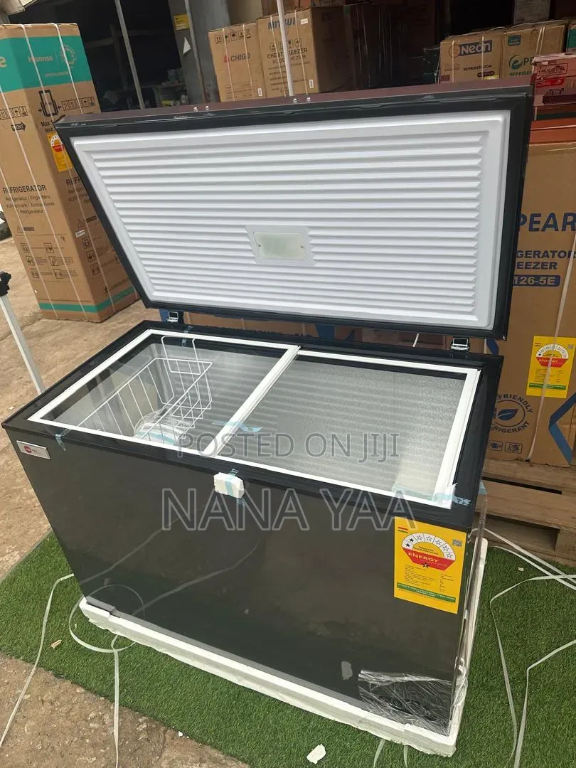 H a Quality Chest Freezer 348 Litres
