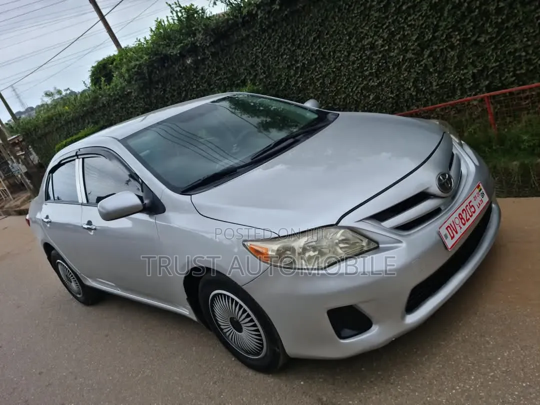 Toyota Corolla 2013 Silver