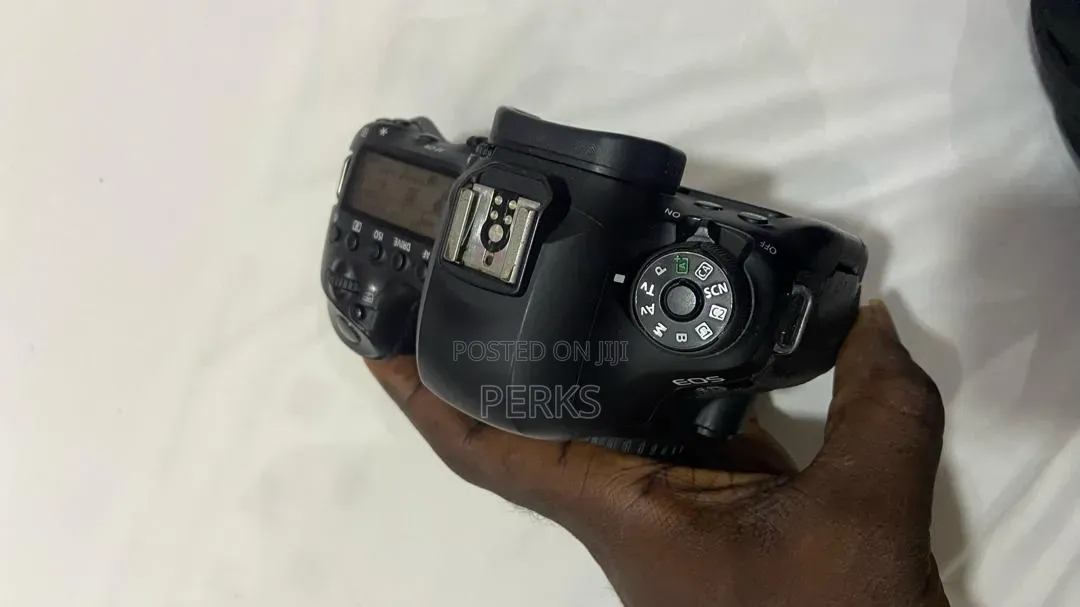 6d Mark 2, 98% New