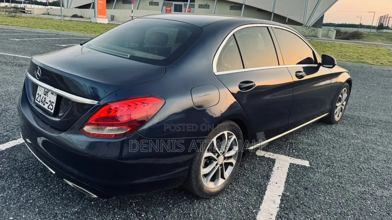 Mercedes-Benz C300 Base 4Matic Sedan AWD (2.0L 4cyl 7A) 2016 Black