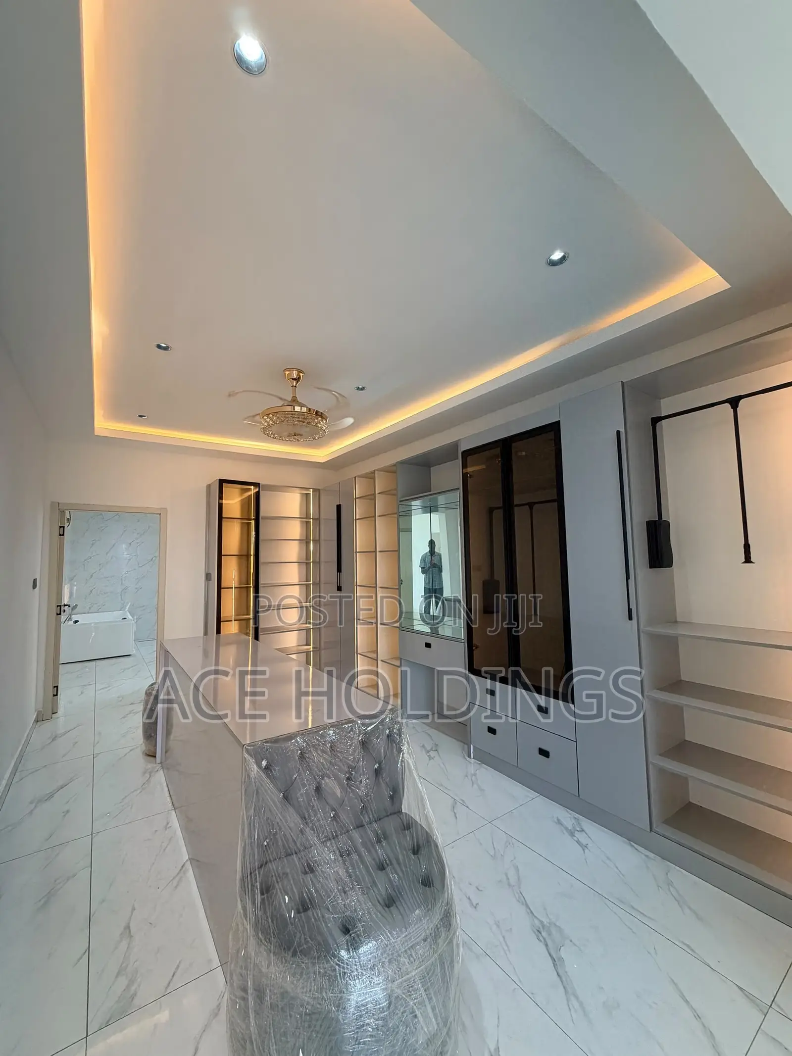 4bdrm Mansion in Ogbojo, East Legon for sale