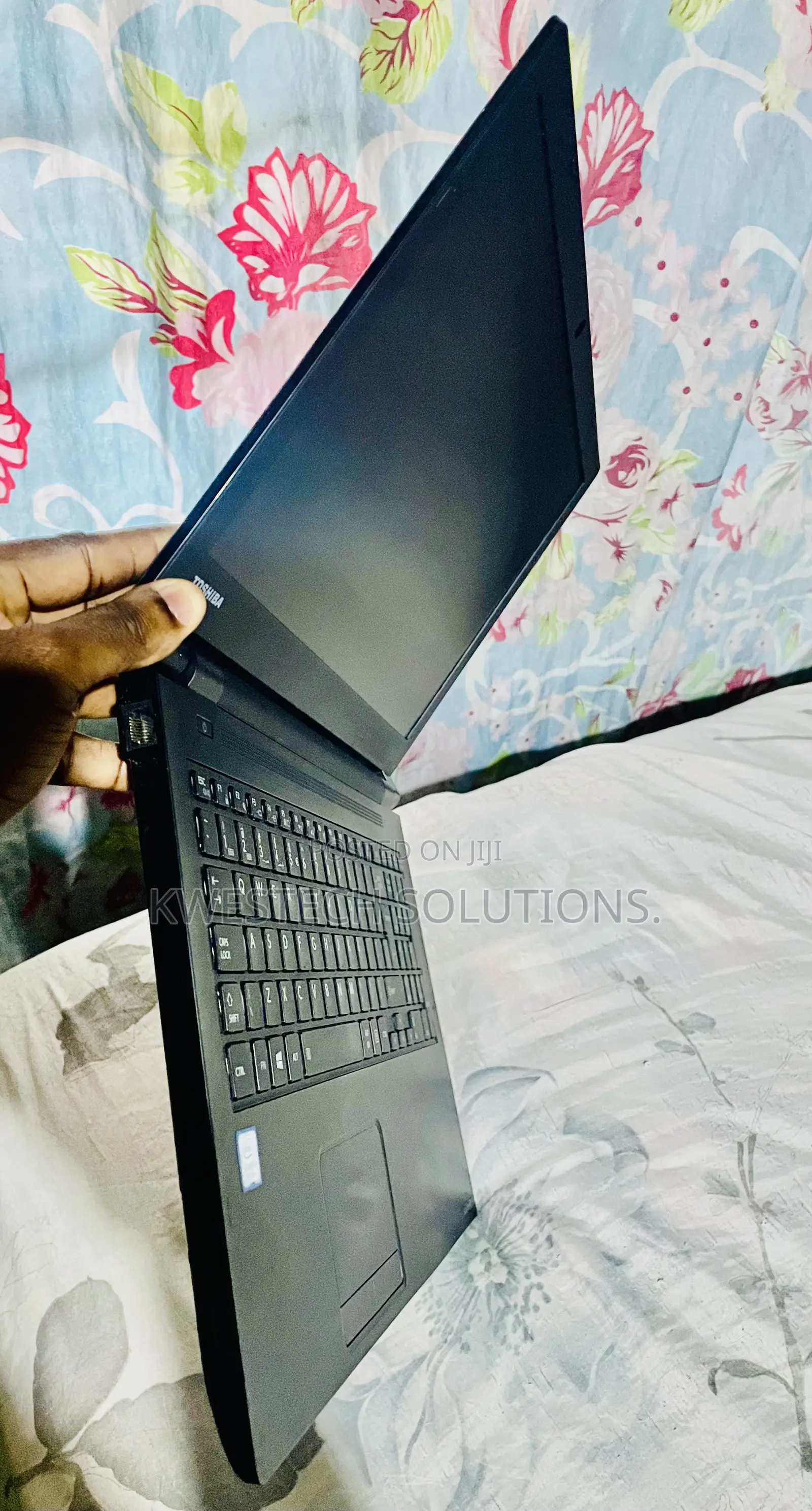 Laptop Toshiba Satellite C50 4GB Intel Core i3 SSD 128GB