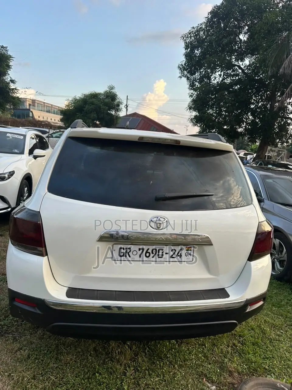 Toyota Highlander LE 4dr SUV (2.7L 4cyl 6A) 2014 White