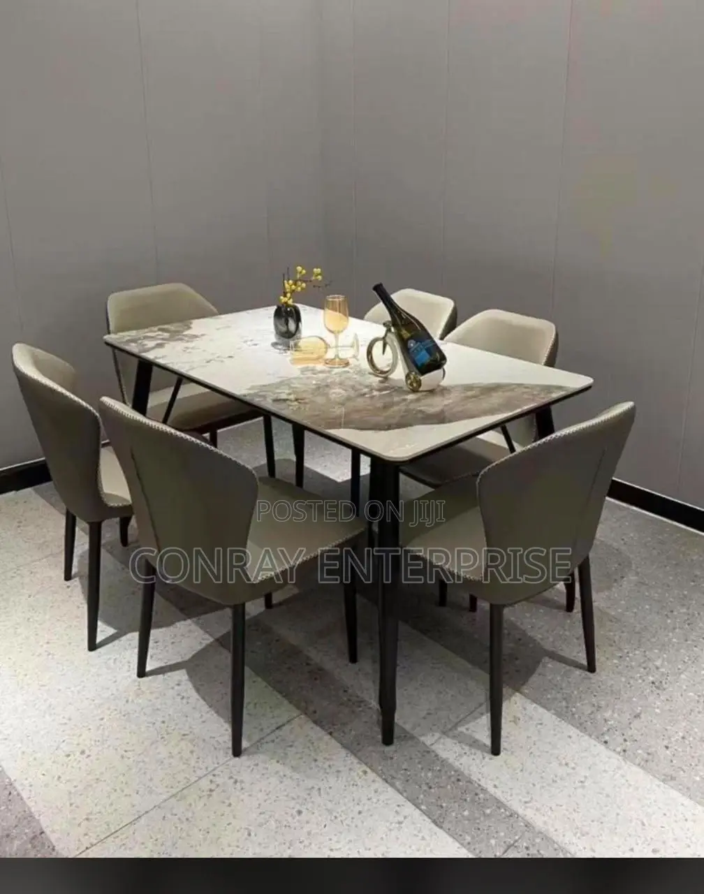 Modern Six Seater Dinning Set.