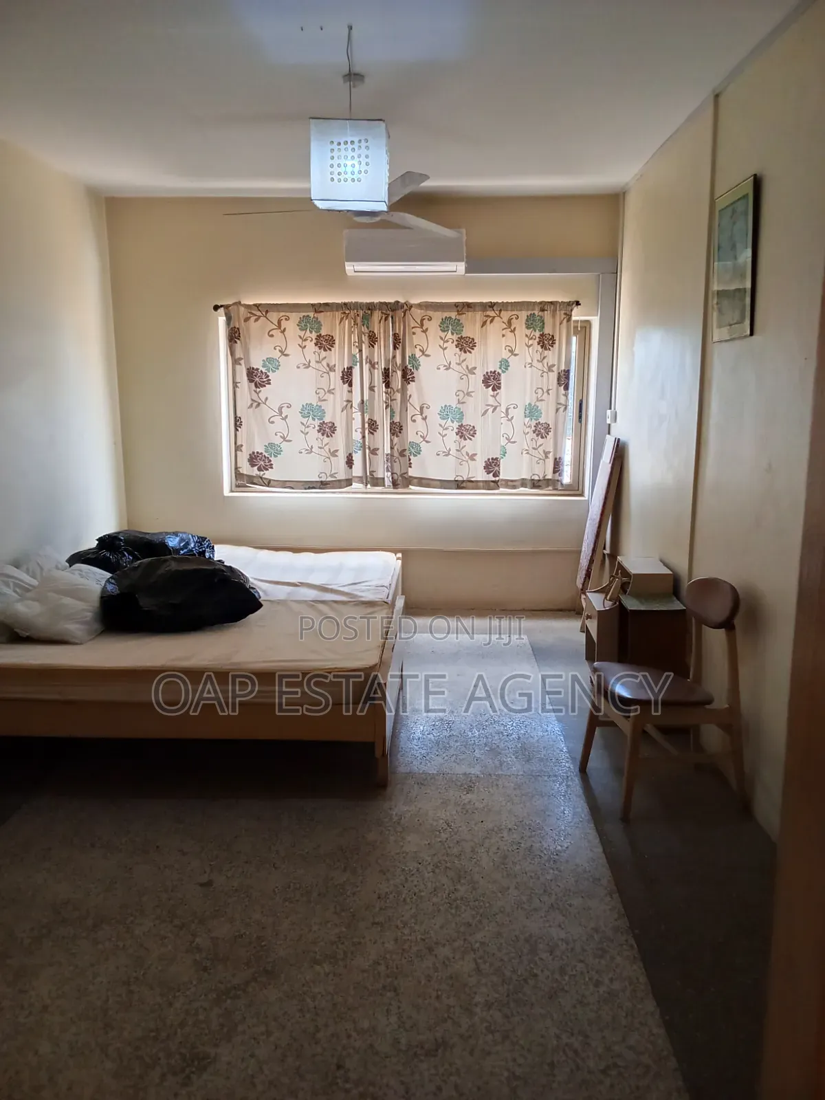 10bdrm House in Kaneshie, Accra Academy Area for sale