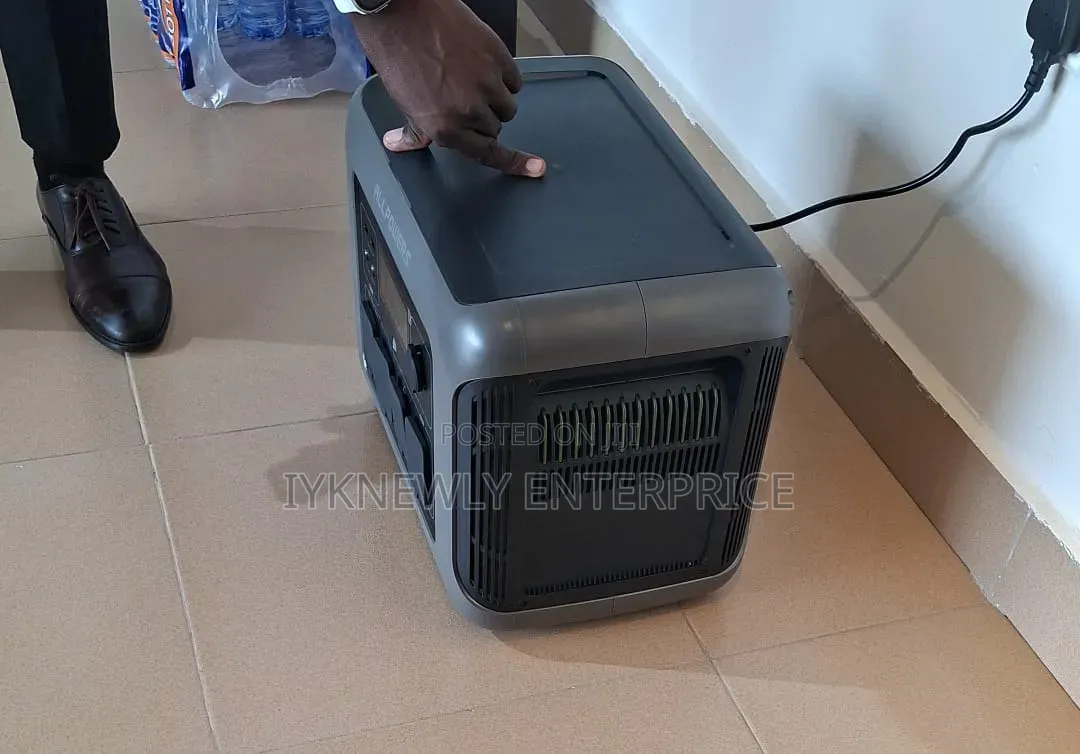 All Powers R1500 Lite 1056wh PC Ups