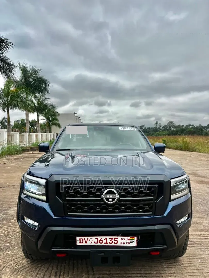 Nissan Frontier 2023 Blue