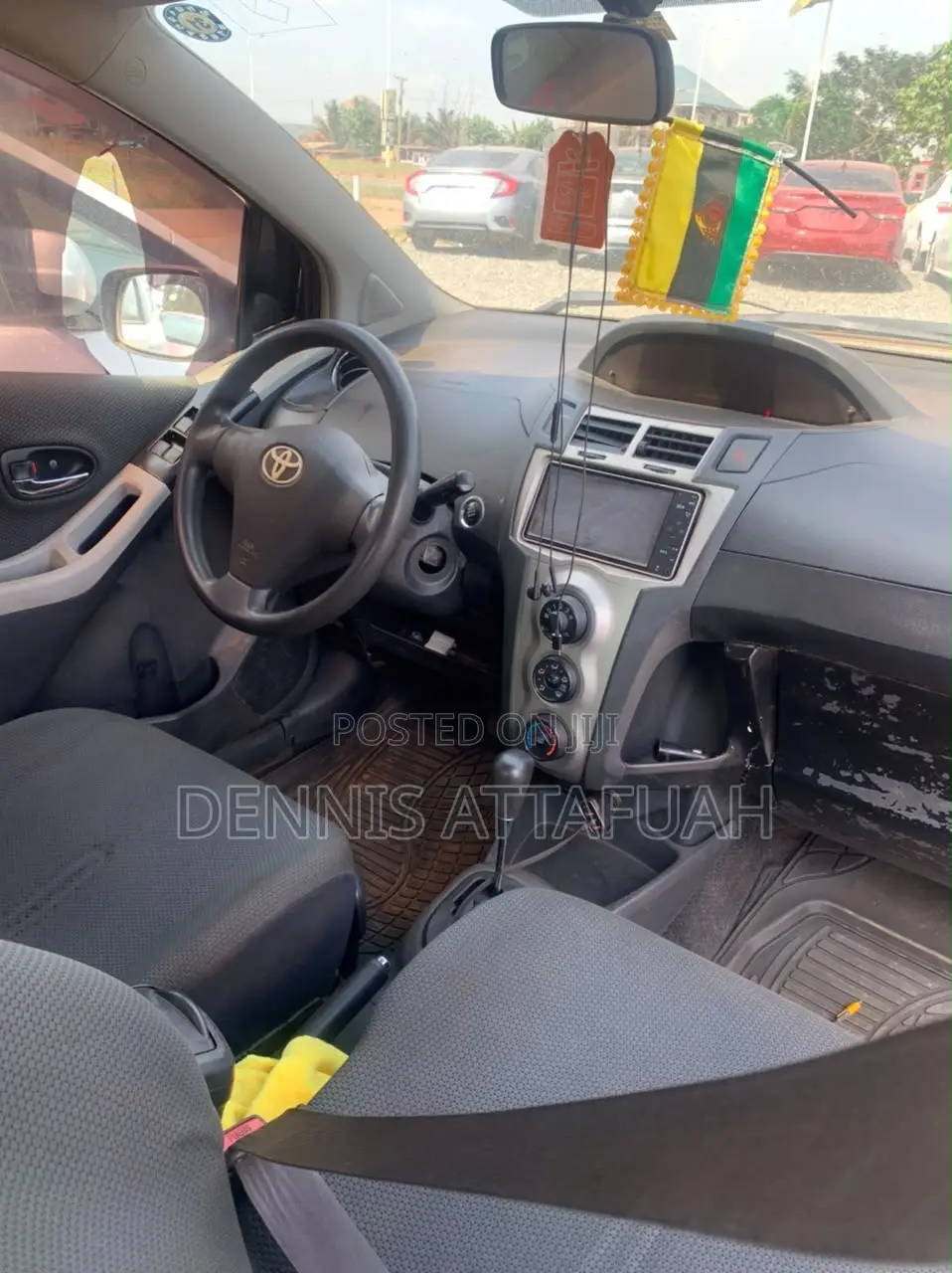 Toyota Vitz 1.0 FWD 3dr 2010 Burgundy