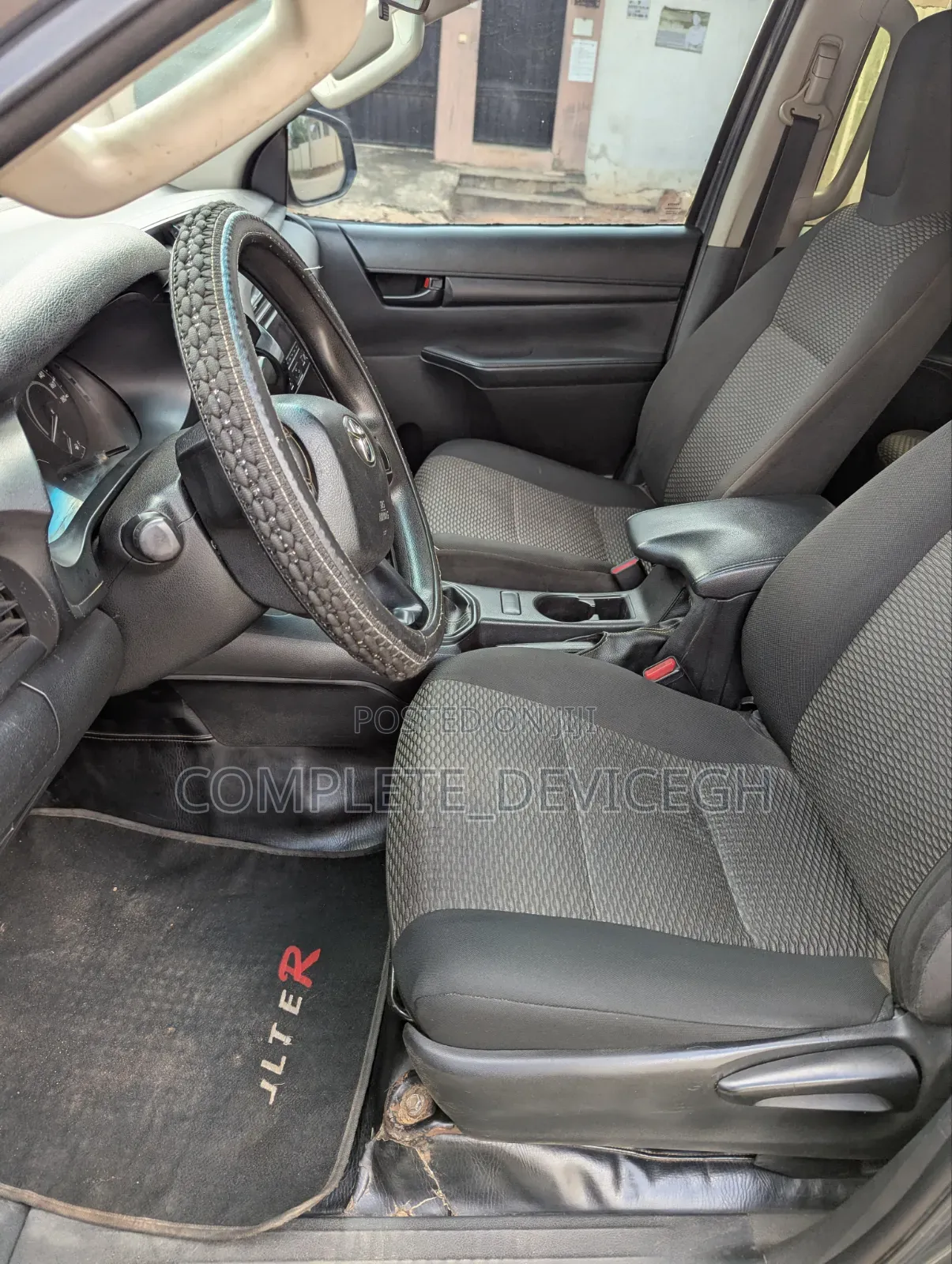 Toyota Hilux 2019 Black