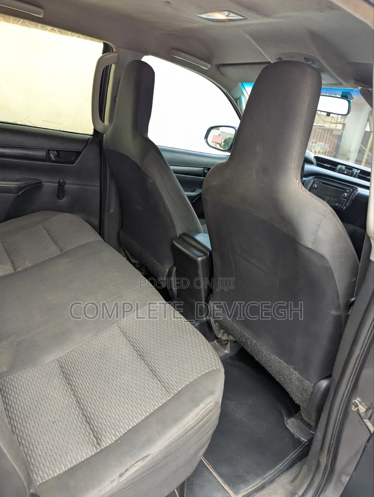 Toyota Hilux 2019 Black