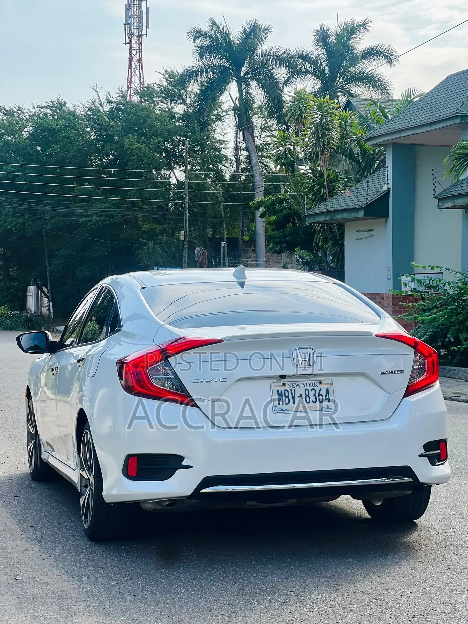 Honda Civic Touring Sedan 2019 White