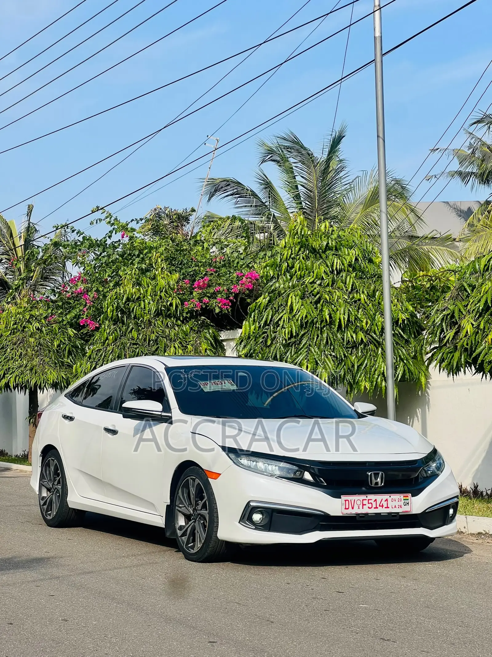 Honda Civic Touring Sedan 2019 White