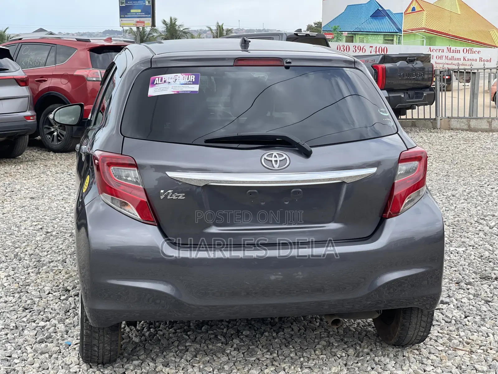 Toyota Vitz 1.3 FWD 5dr 2015 Silver