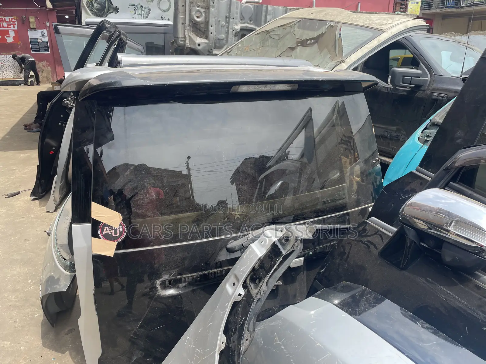 Toyota Voxy 2010 Back Boot