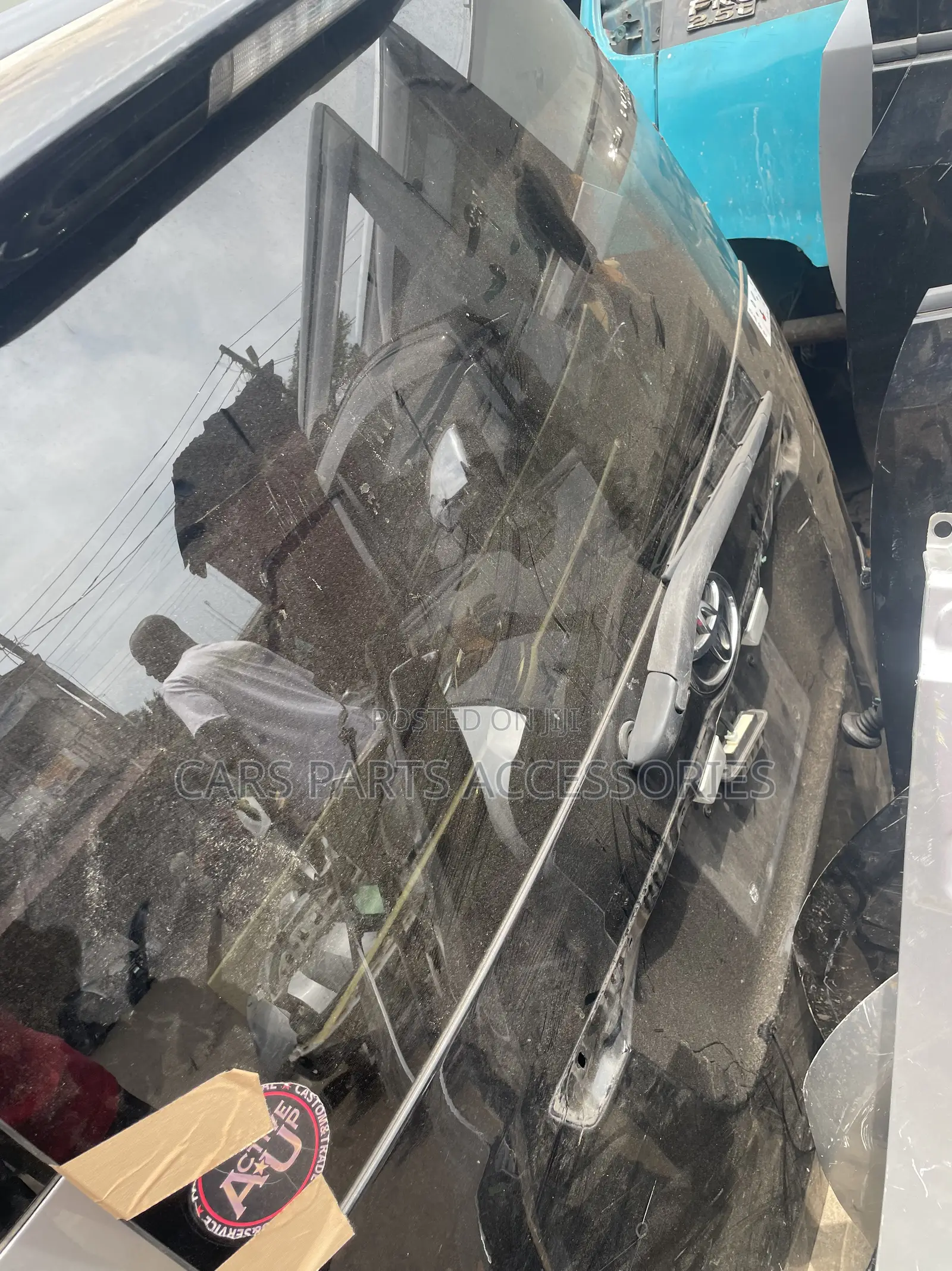 Toyota Voxy 2010 Back Boot