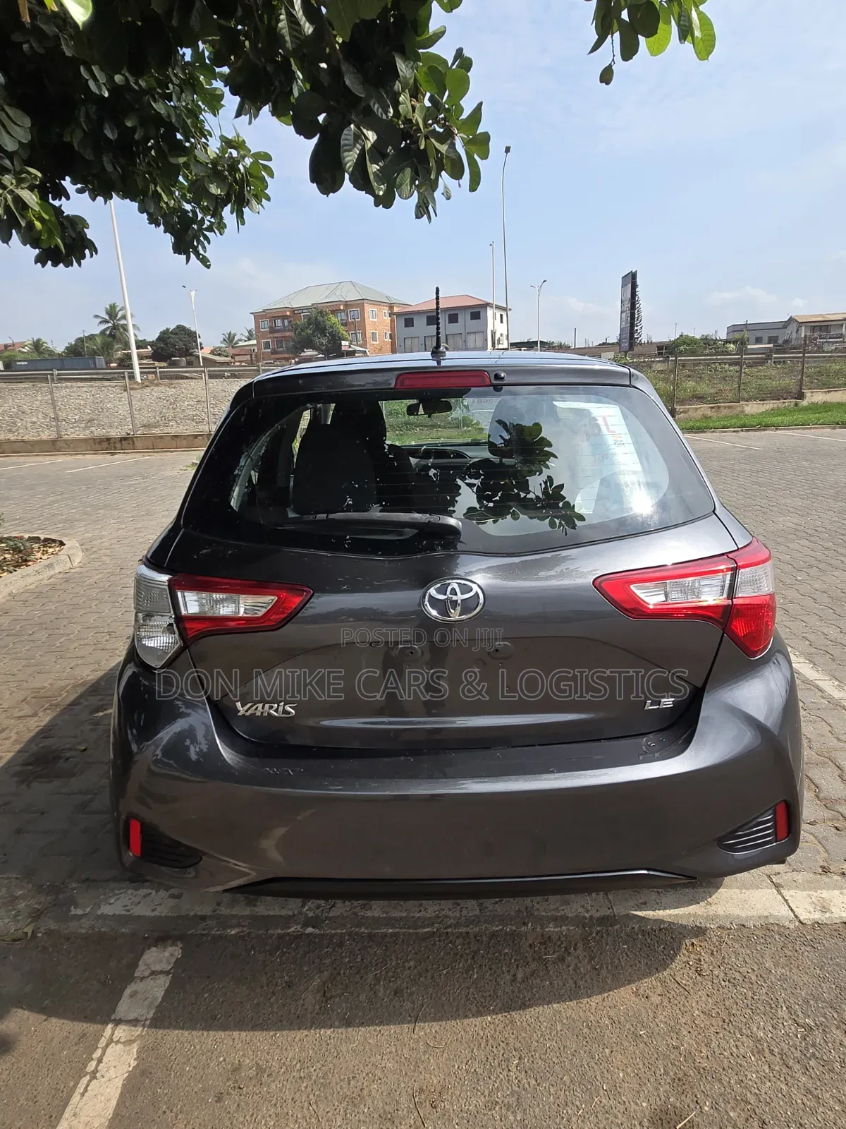 Toyota Yaris LE Sedan 4dr 2019 Gray