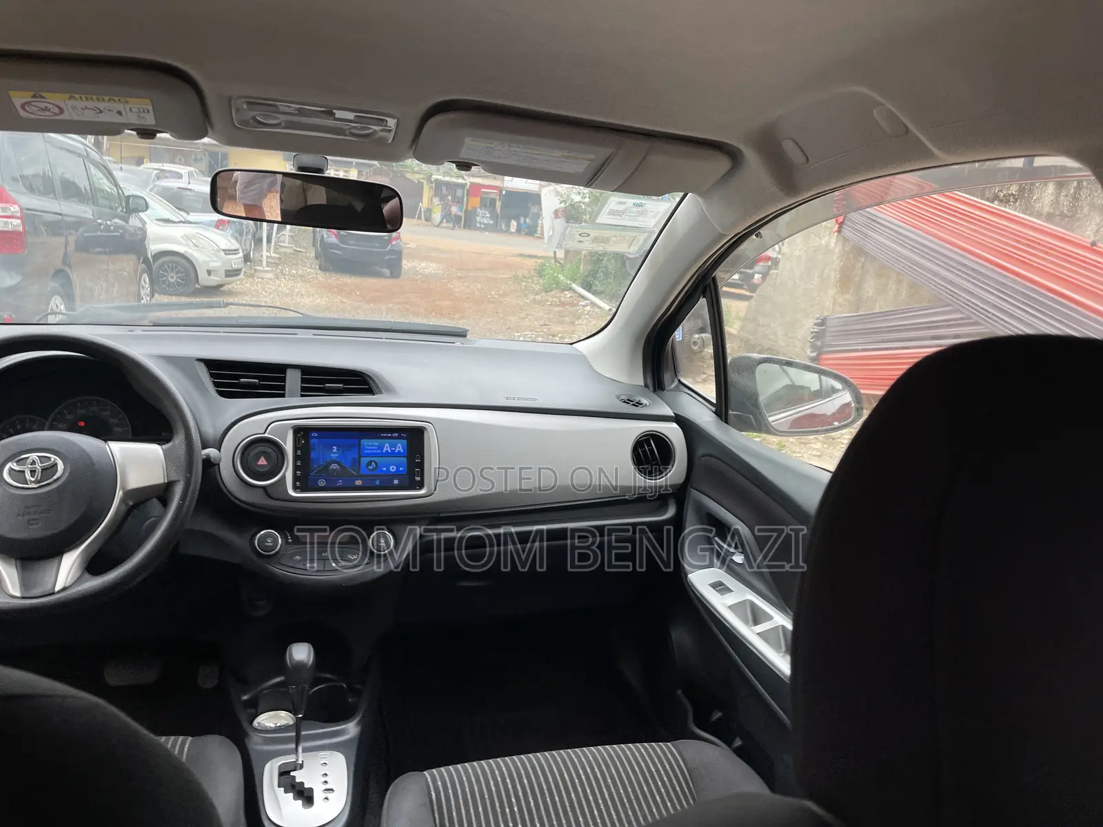 Toyota Vitz 1.3 AWD 5dr 2015 Burgundy