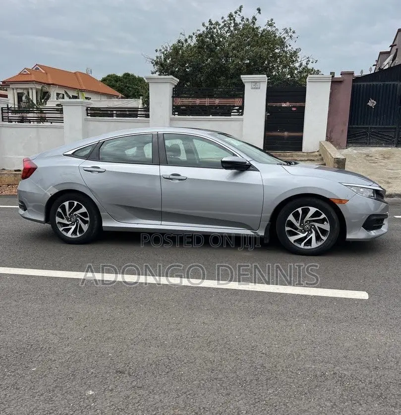 Honda Civic EX 4dr Hatchback (1.5L 4cyl) 2017 Silver