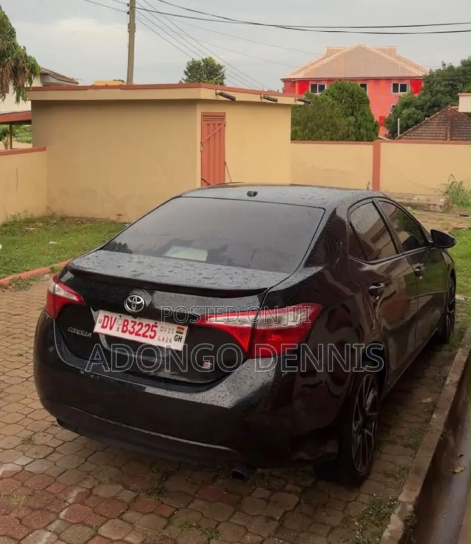 Toyota Corolla LE 4dr Sedan (1.8L 4cyl CVT) 2016 Black