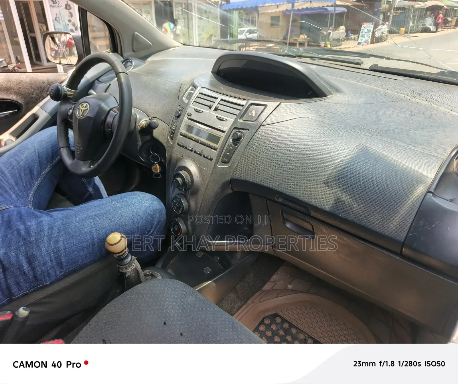 Toyota Yaris 2010 Gray