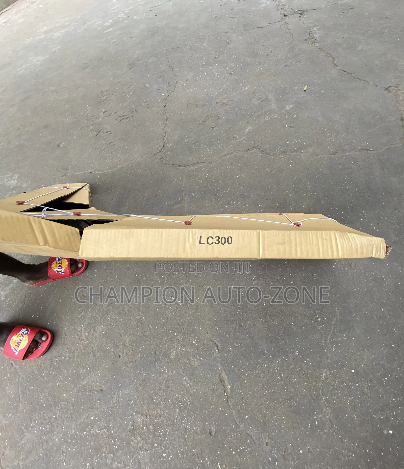 Land Cruiser 300 Fender
