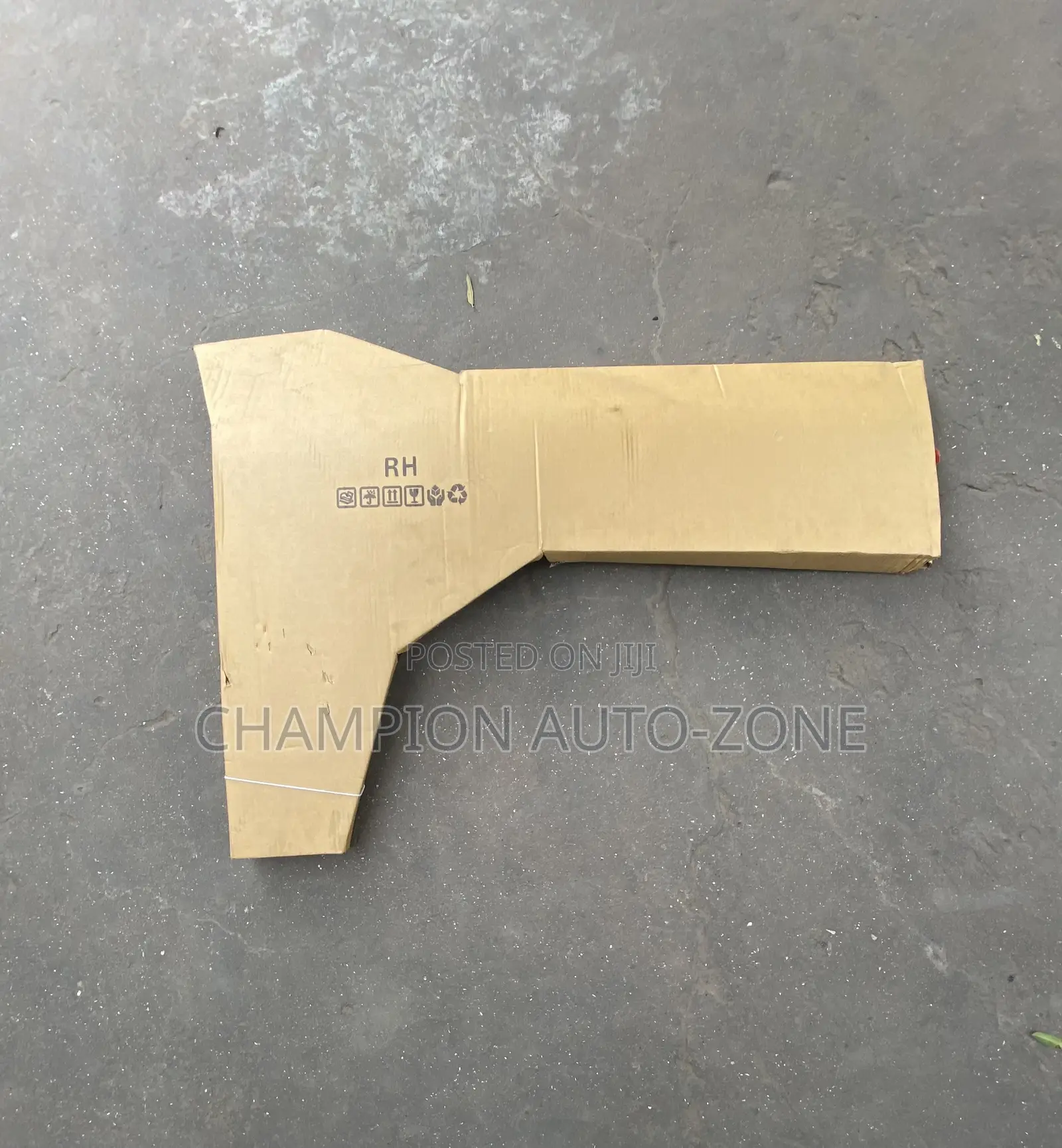Land Cruiser 300 Fender