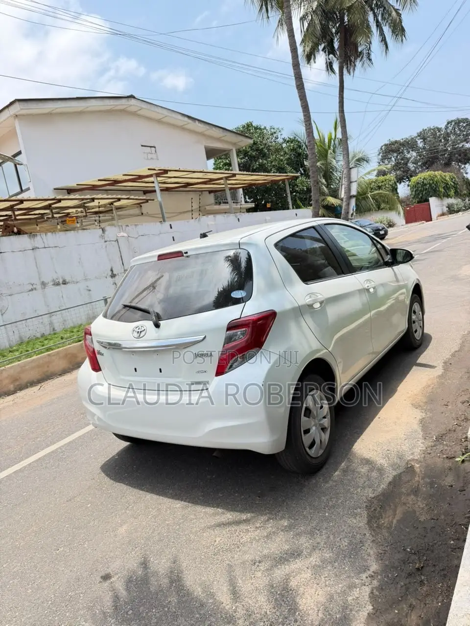 Toyota Vitz 1.3 AWD 3dr 2016 Pearl