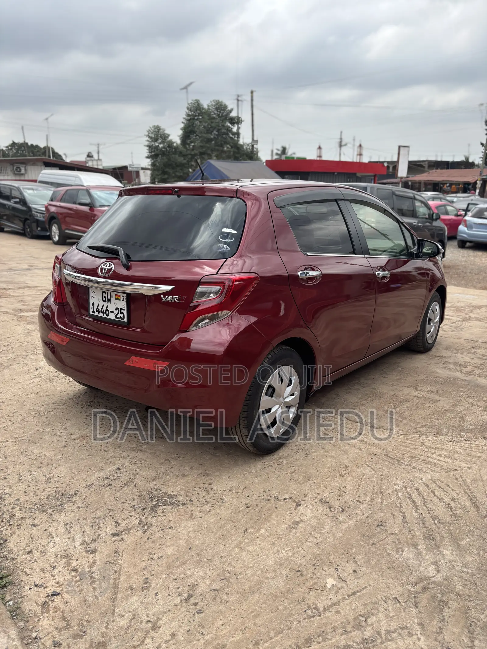 Toyota Vitz 2015 Burgundy