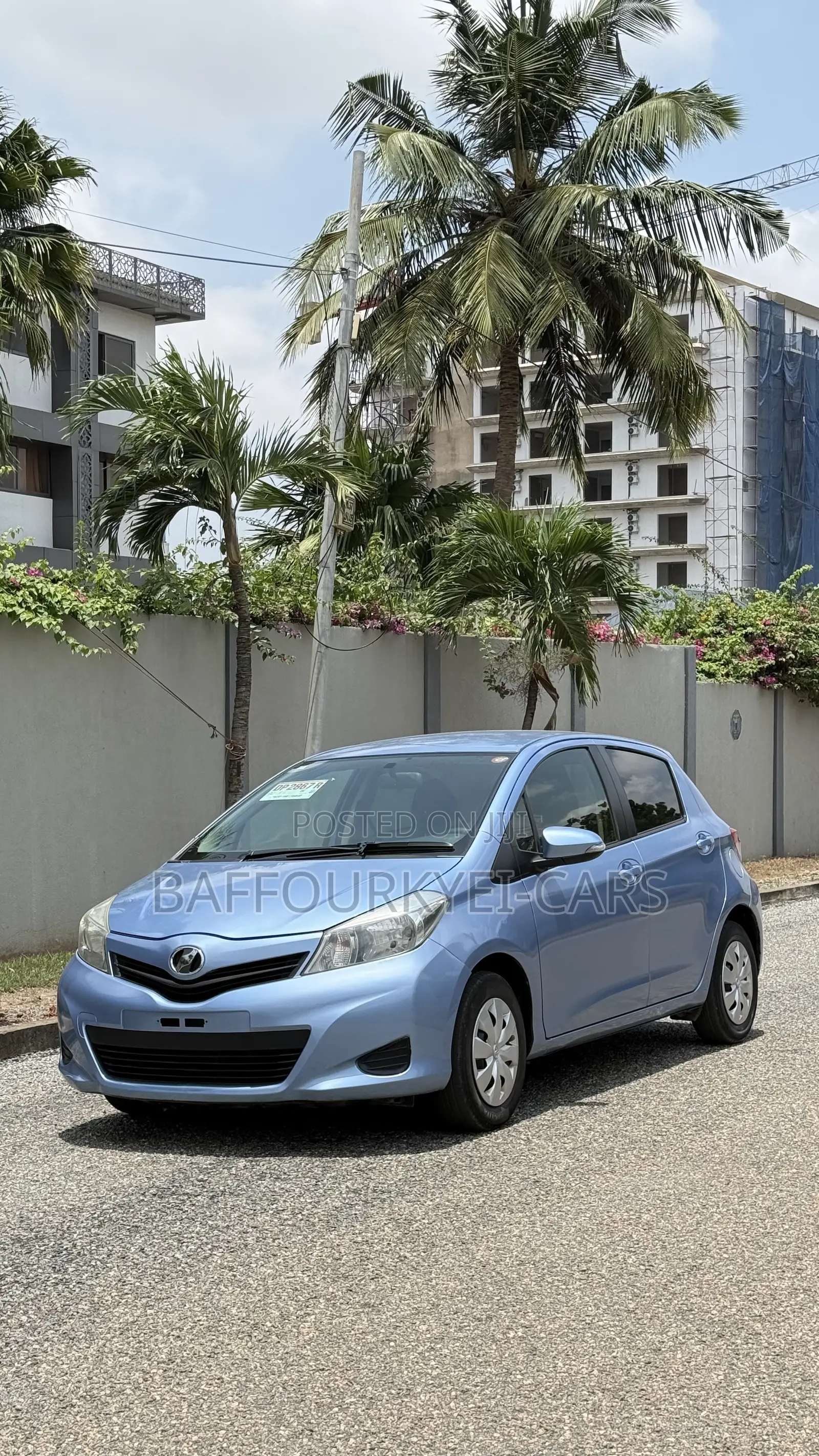 Toyota Vitz 1.3 AWD 5dr 2014 Blue