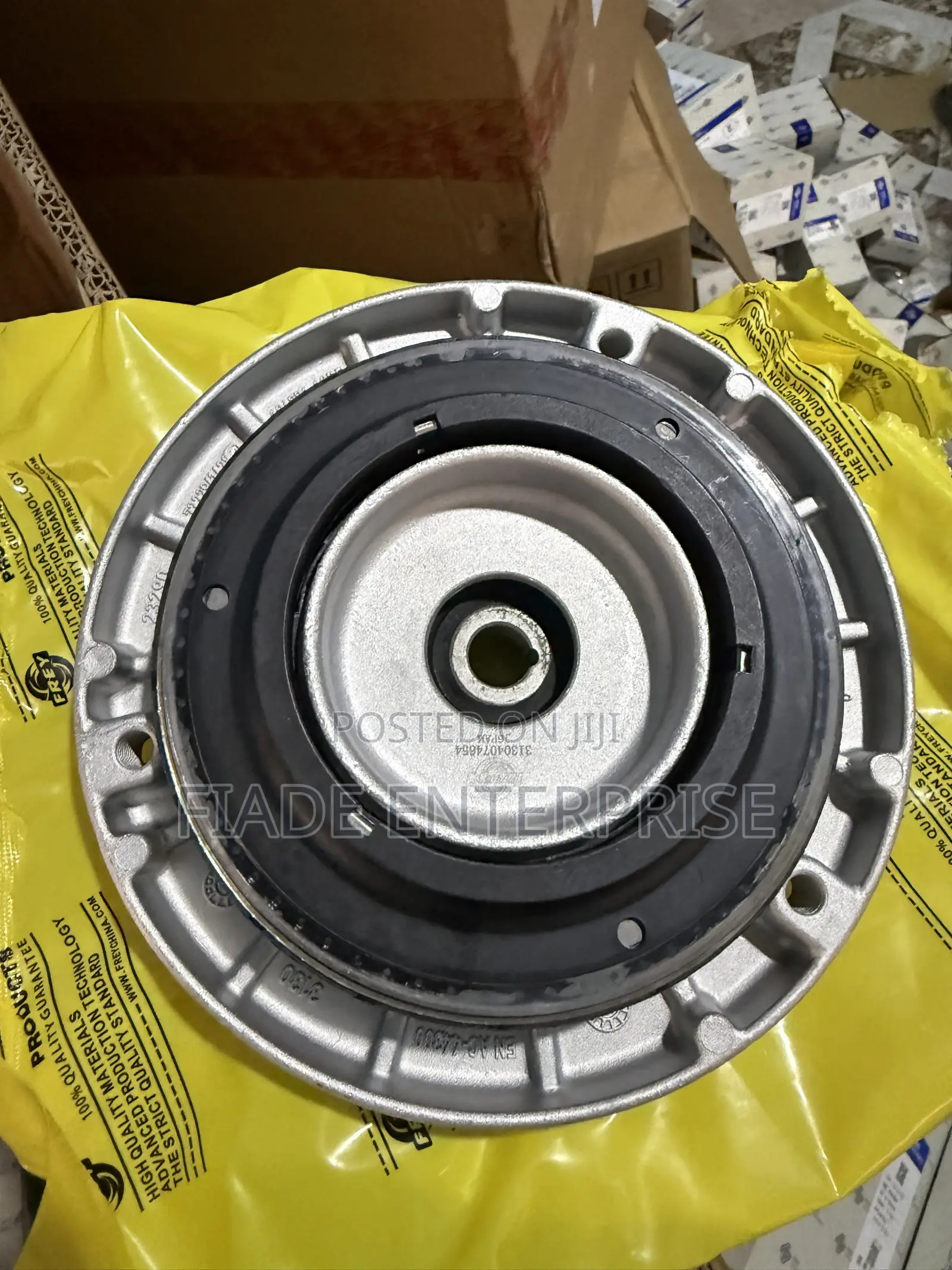 Front Upper Strut Mount for BMW X3 F25 X4 F26
