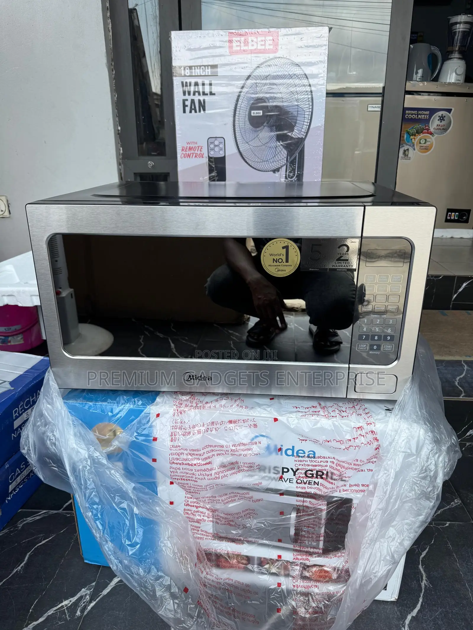 Midea 62L Solo Defrost Delay Start Function | 1200W Microwave Oven