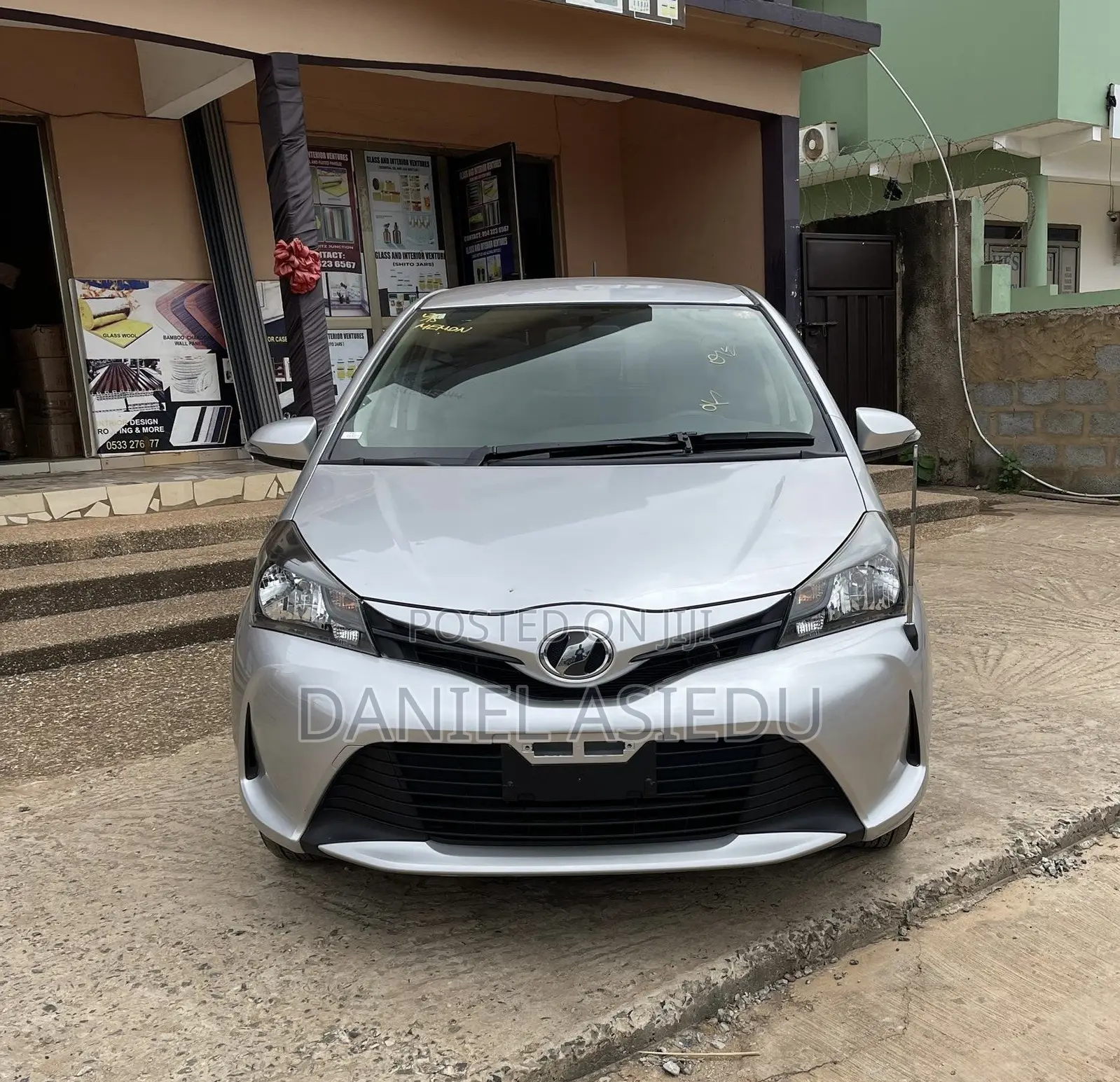 Toyota Vitz 1.3 AWD 3dr 2015 Silver