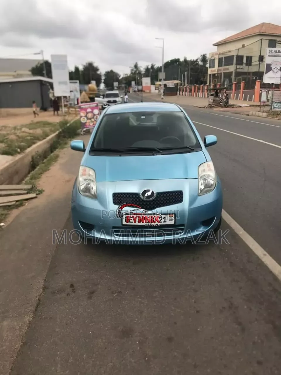 Toyota Vitz 2010 Blue