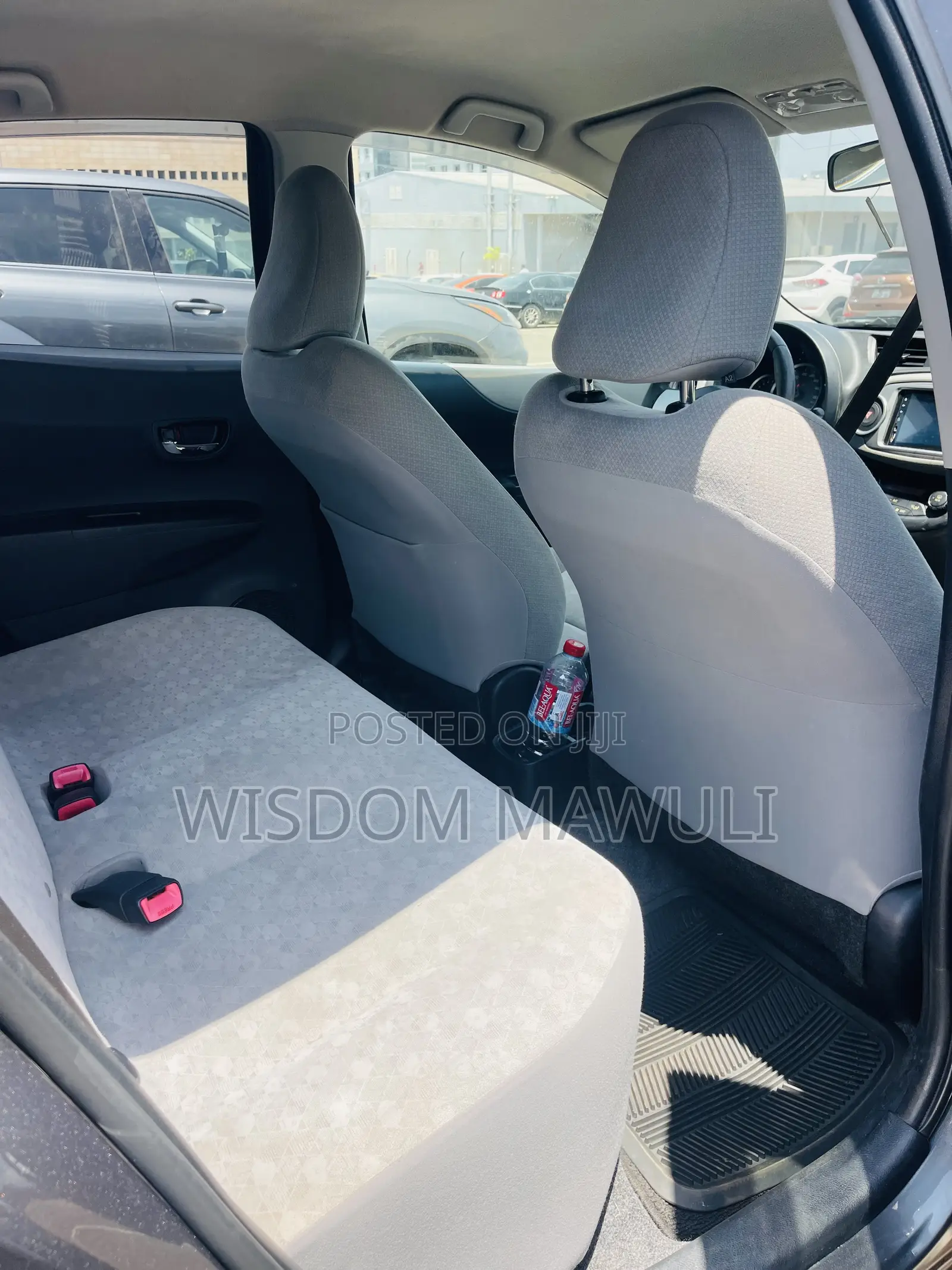 Toyota Vitz 2013 Silver