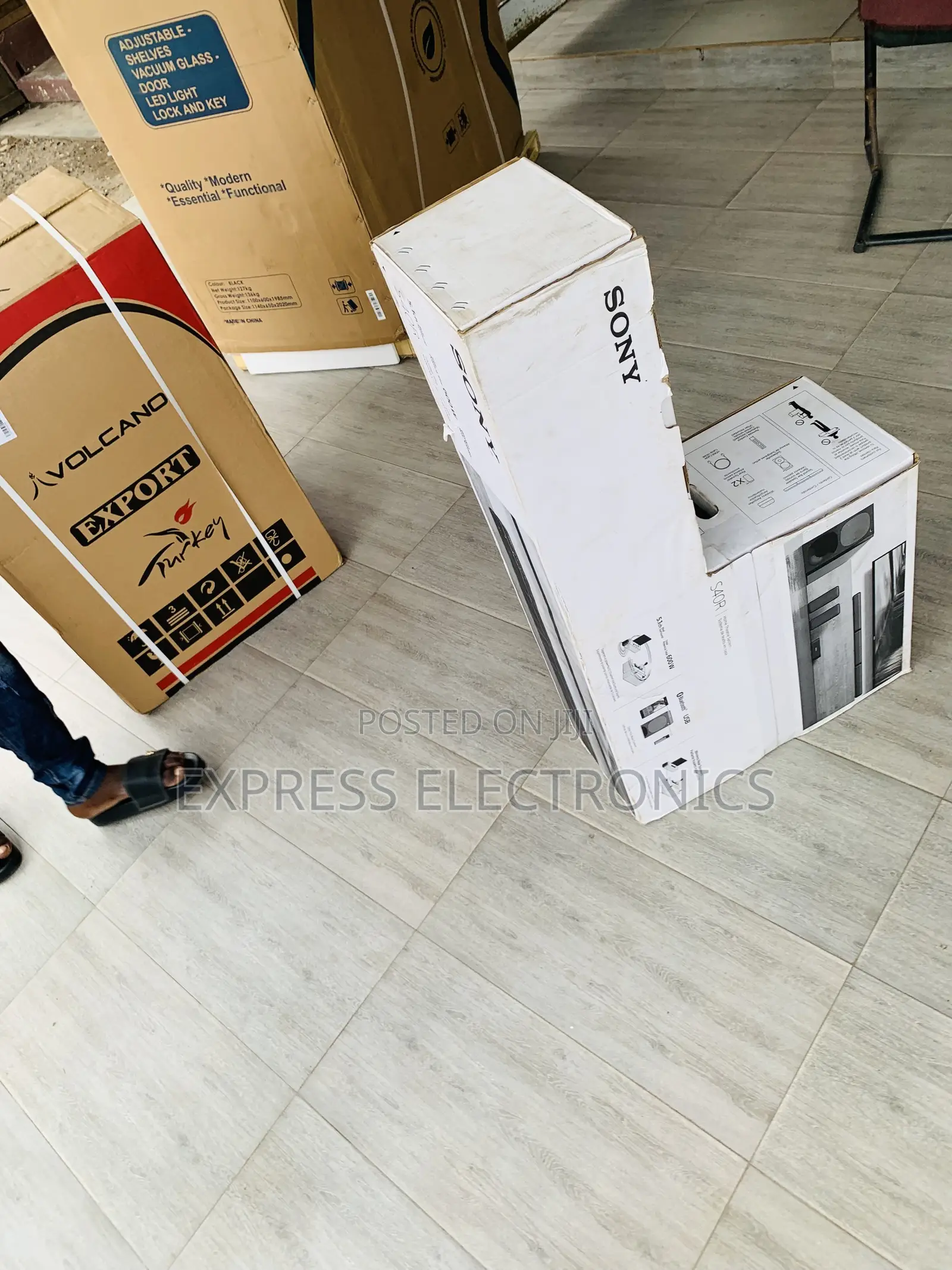 Limited Stock HT-S40R Home Theatre systemPowerful 600W, 5.1ch Surround