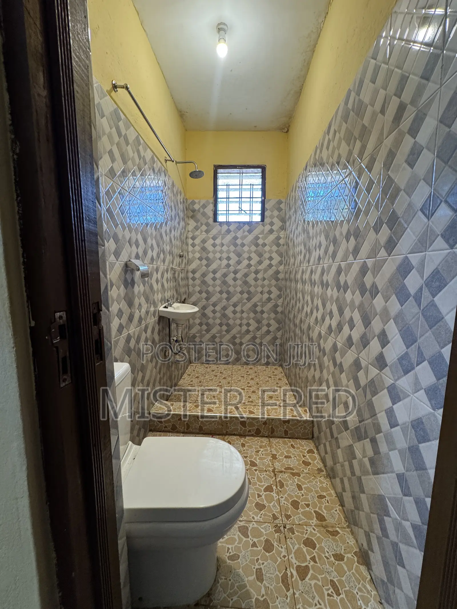 1bdrm Apartment in Broadcasting, Weija for rent