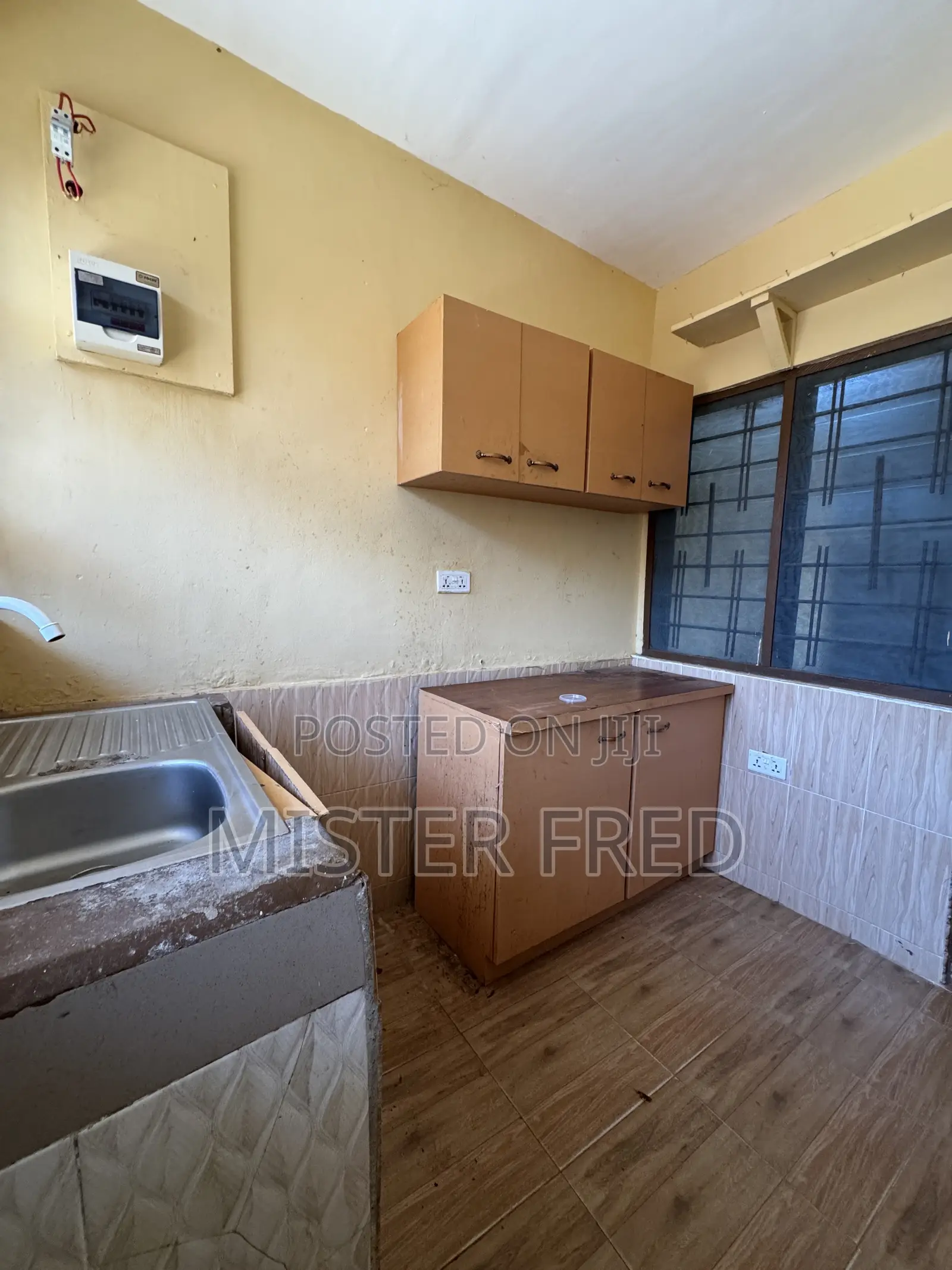 1bdrm Apartment in Broadcasting, Weija for rent