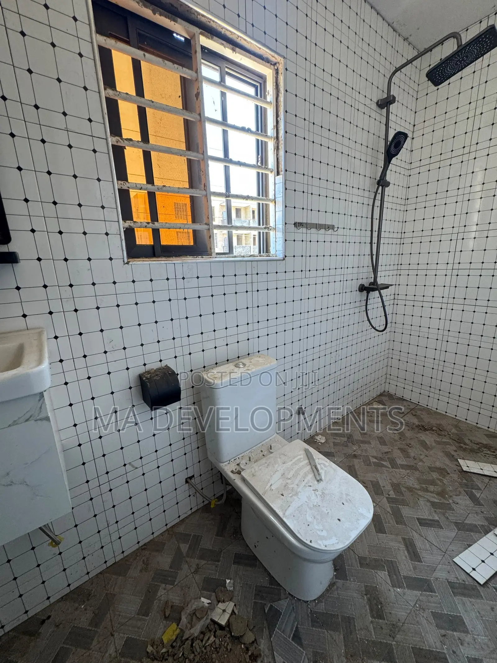 2bdrm Apartment in Madev Realty, Achimota for rent