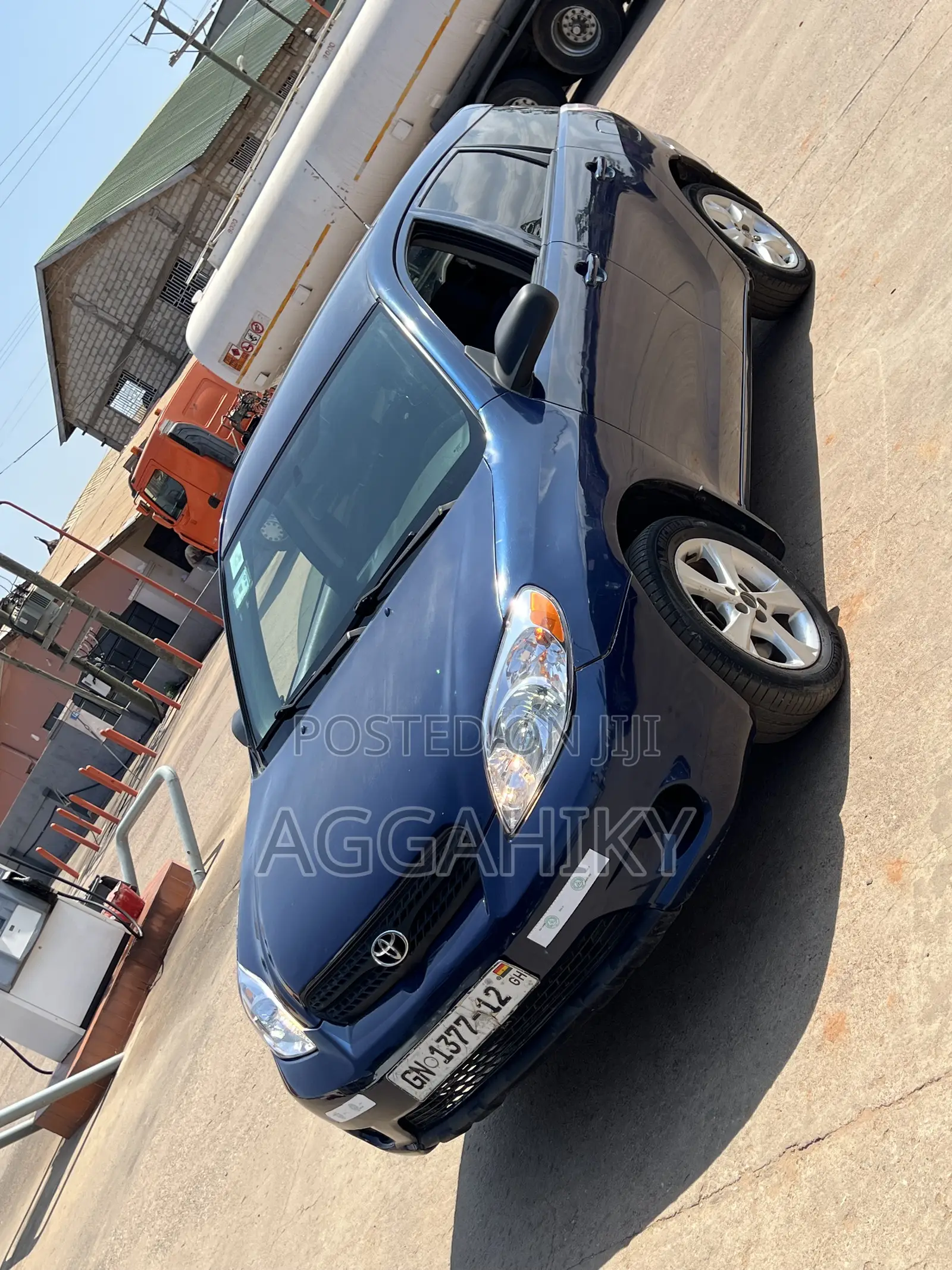 Toyota Matrix Hatchback AWD (1.8L 4cyl 4A) 2006 Blue
