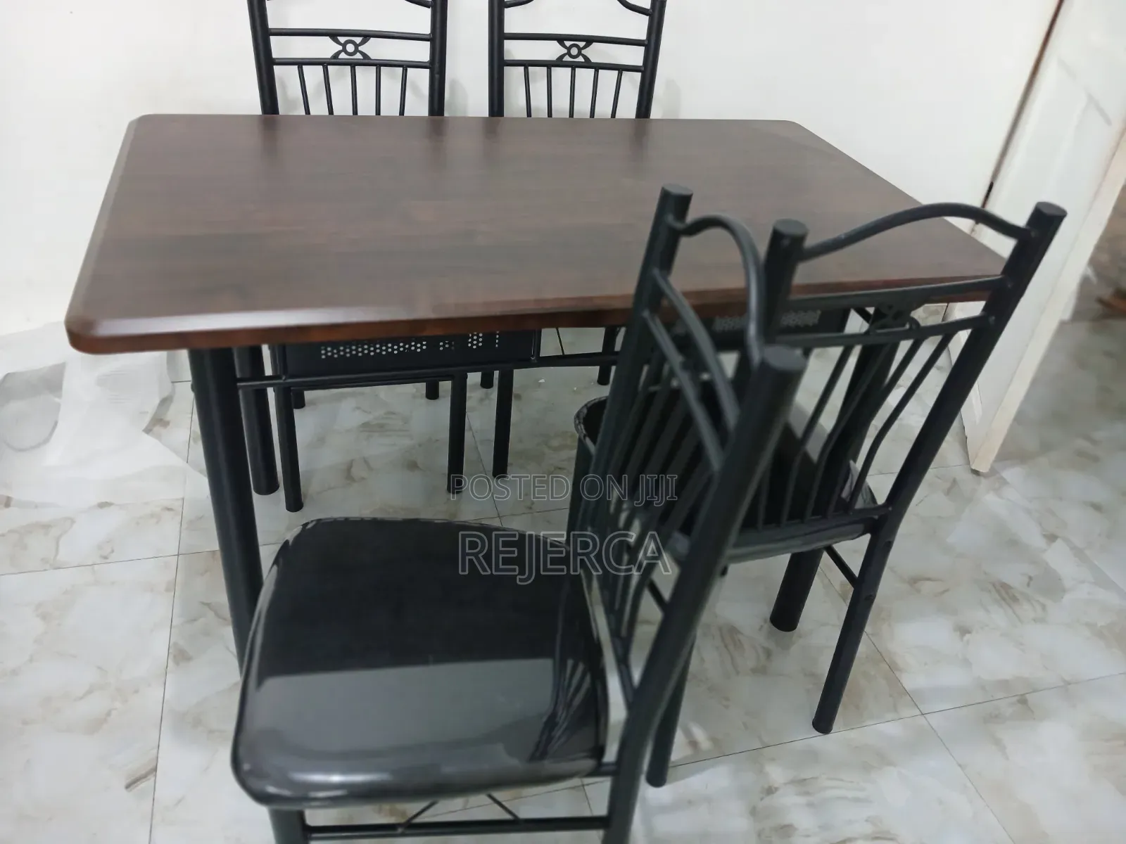 Affordable Dinning Set