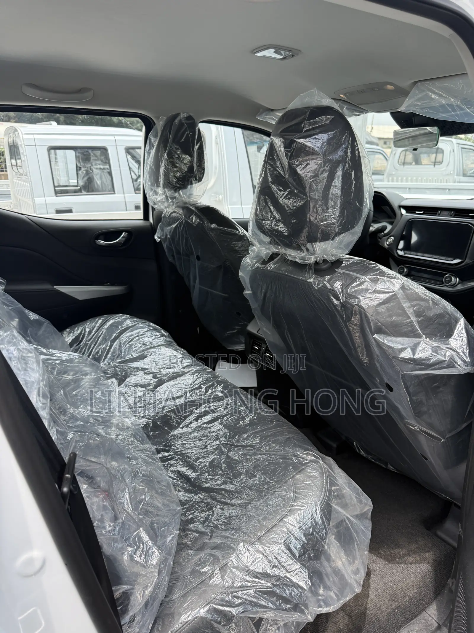 New Nissan Navara 2025 White