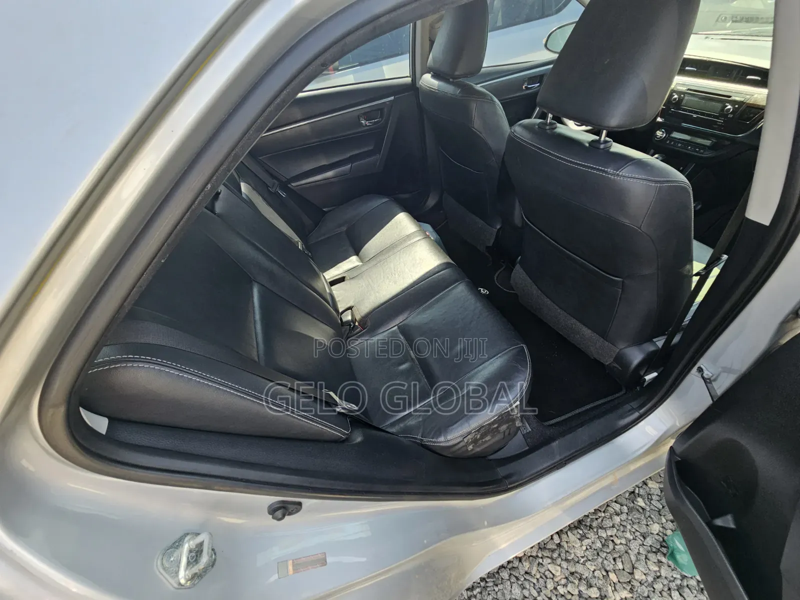 Toyota Corolla 2015 Silver